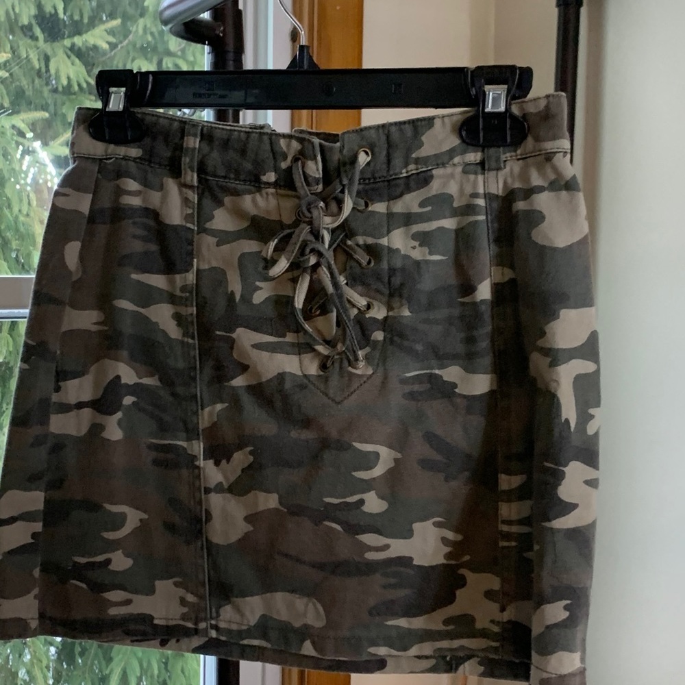 Camp skirt